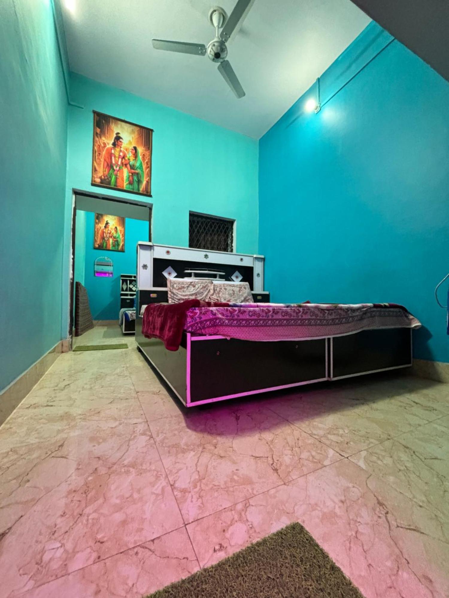 Kishori Ram Homestay Near Ayodhya Dham Railway Exterior photo